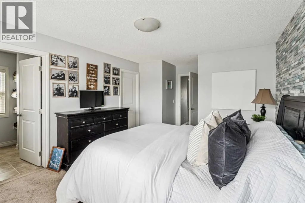 91 River Heights Green