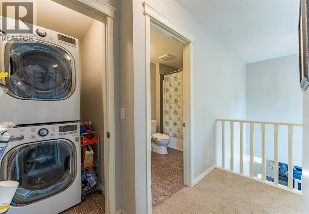 45 Mahogany Pointe SE