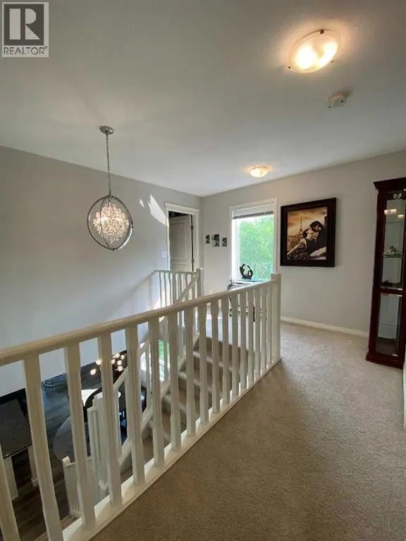 45 Mahogany Pointe SE