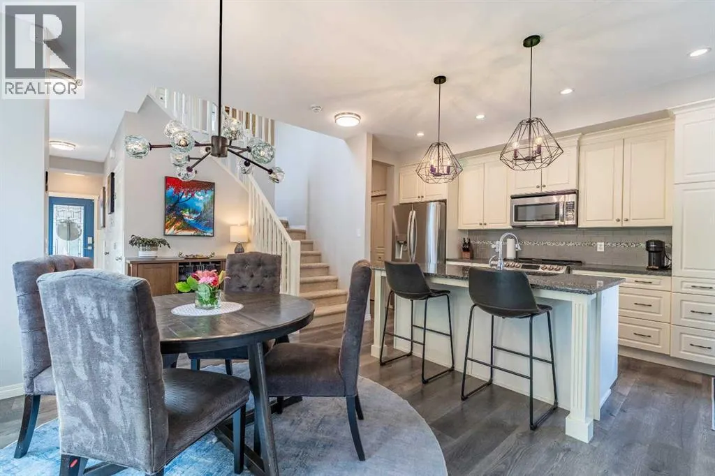 45 Mahogany Pointe SE
