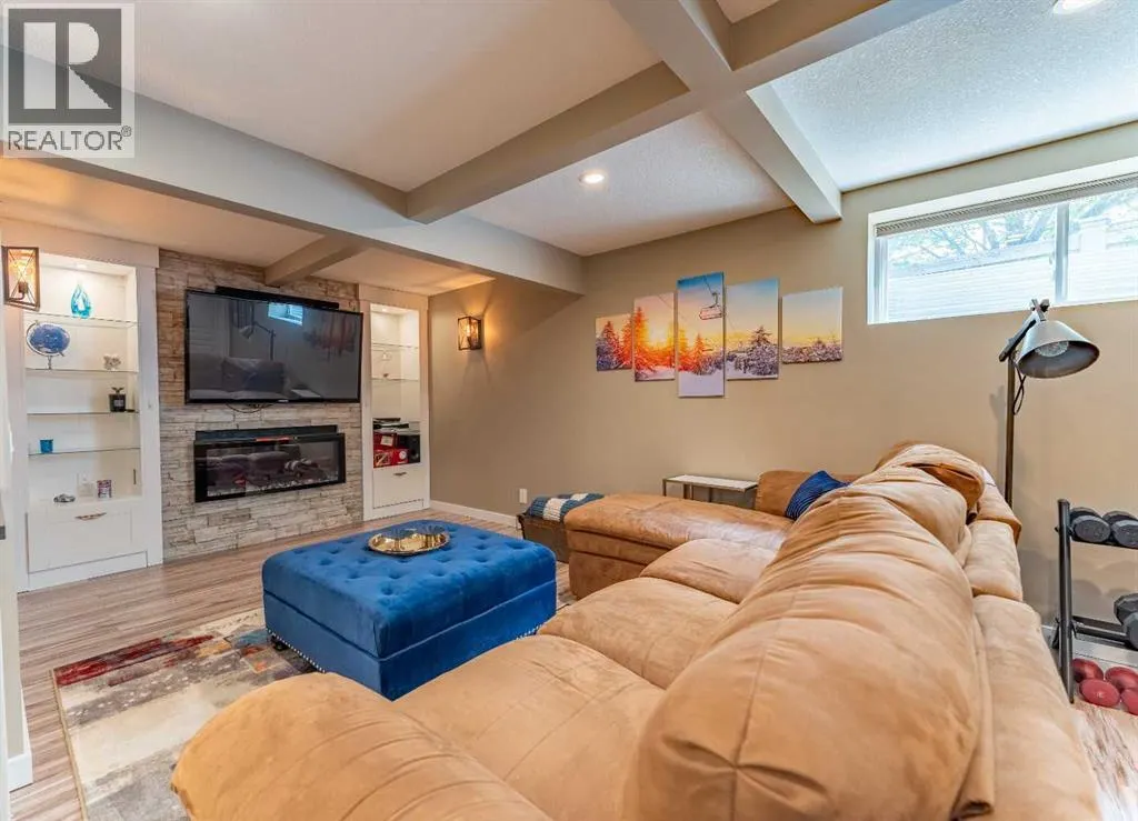 45 Mahogany Pointe SE