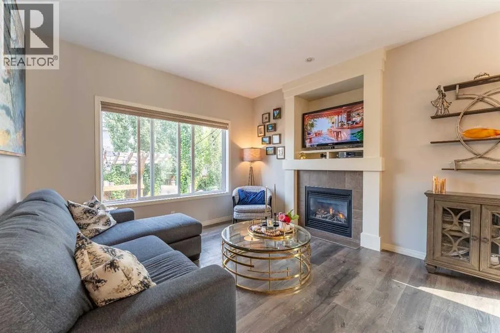 45 Mahogany Pointe SE