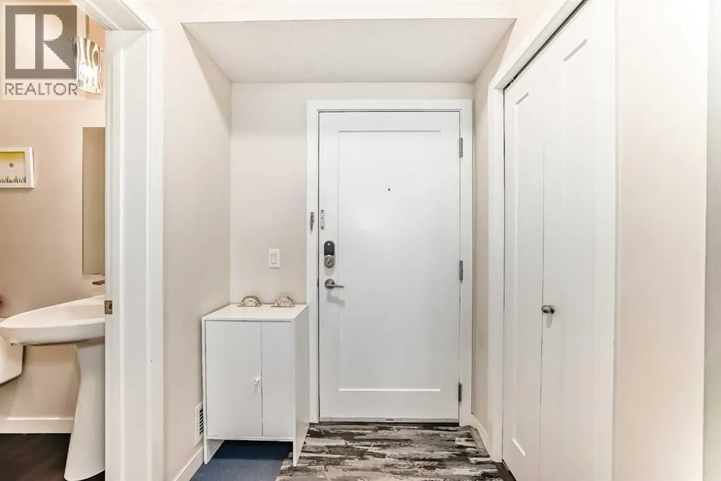 214, 10 Westpark Link SW