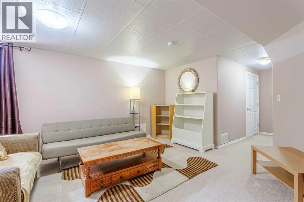 35 Bridlecrest Road SW