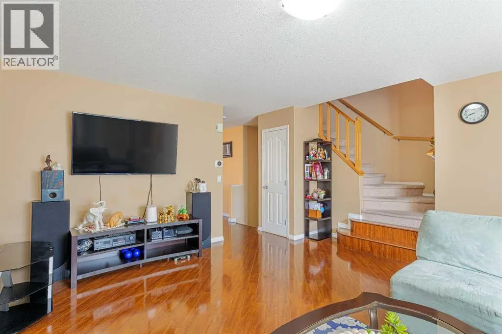 35 Bridlecrest Road SW