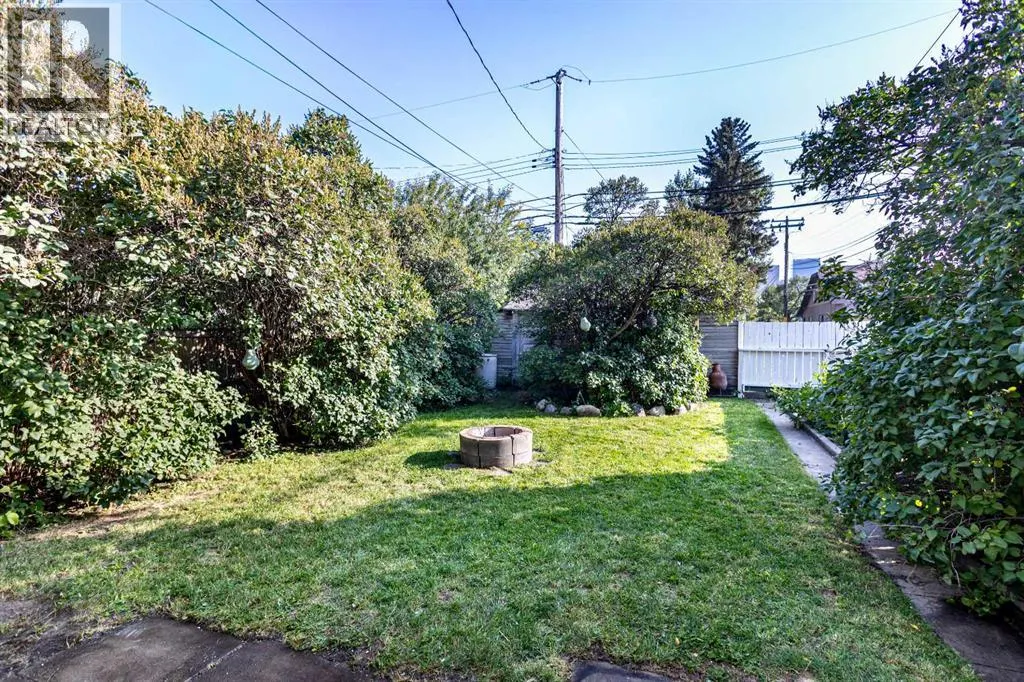 111 9 Avenue NE