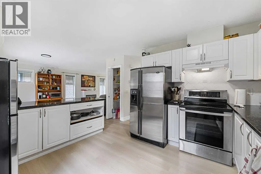 27 Cedarwood Lane SW