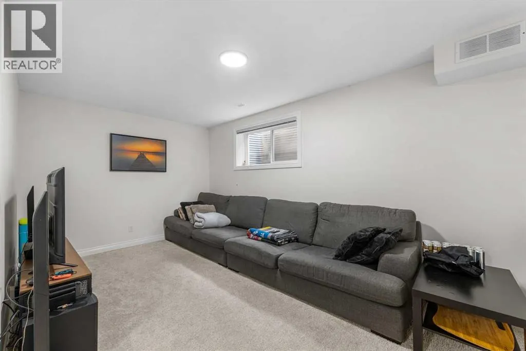 27 Cedarwood Lane SW