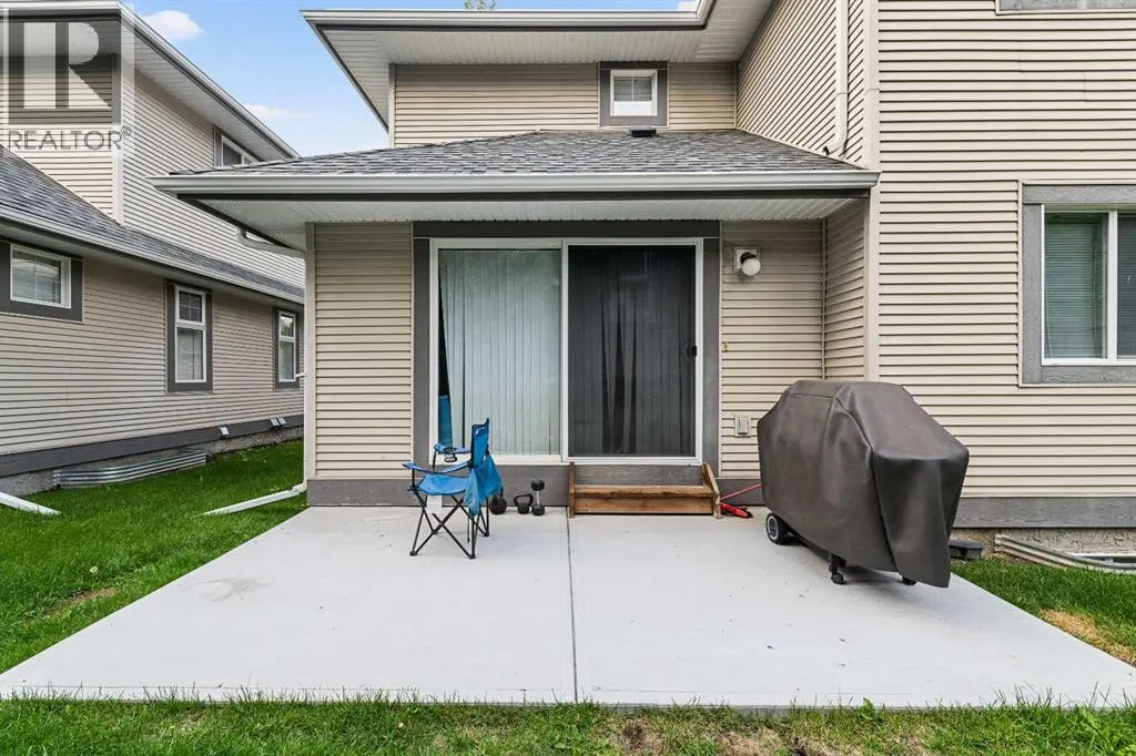 27 Cedarwood Lane SW