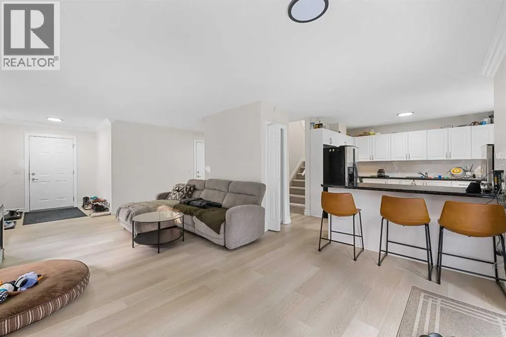 27 Cedarwood Lane SW