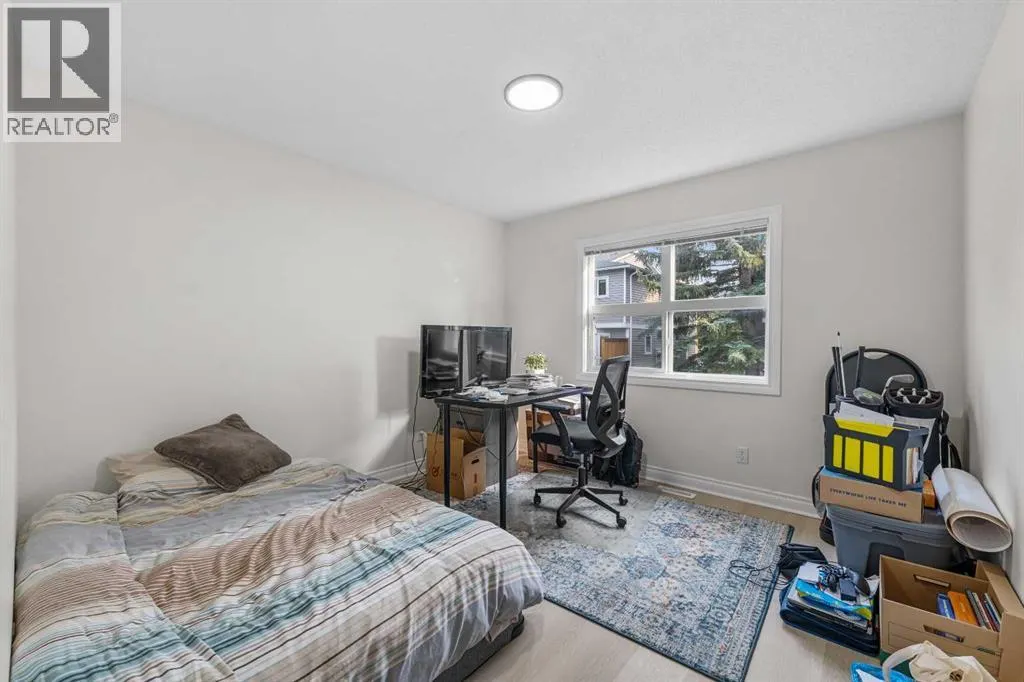 27 Cedarwood Lane SW