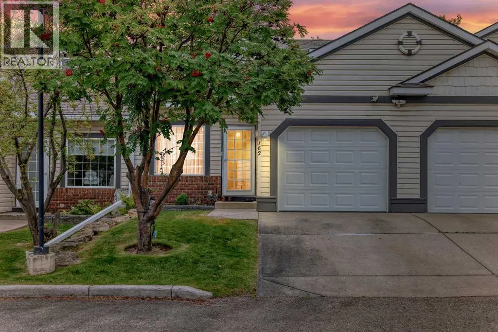 162 Somervale Point SW