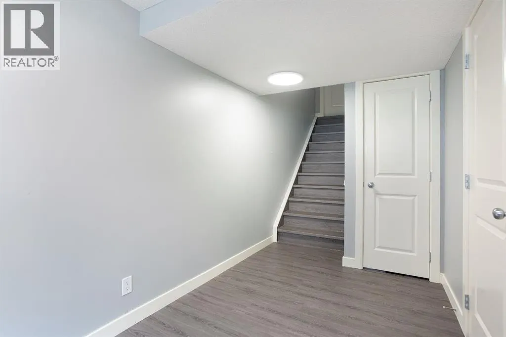 1405, 800 Yankee Valley Boulevard SE