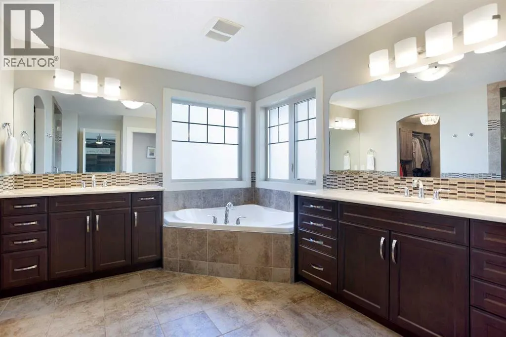 102 Cooperstown Lane SW