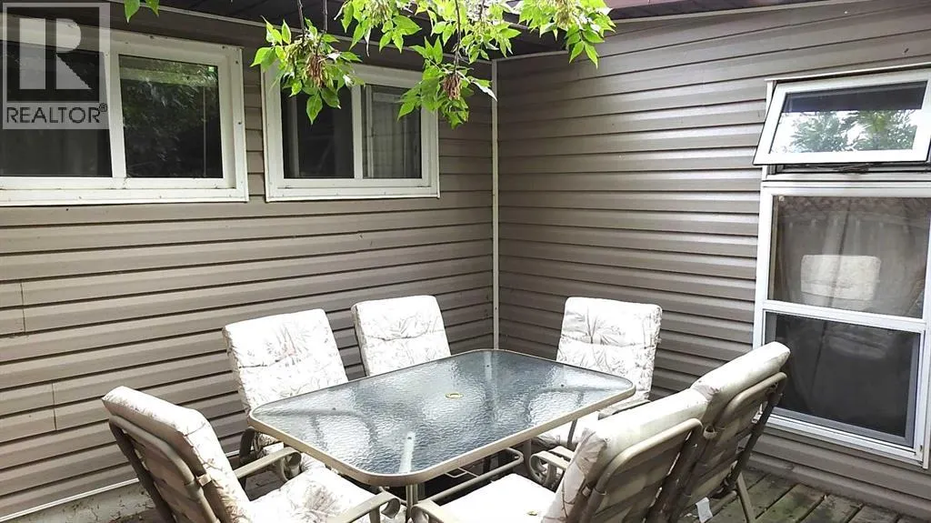 215 Willow Road