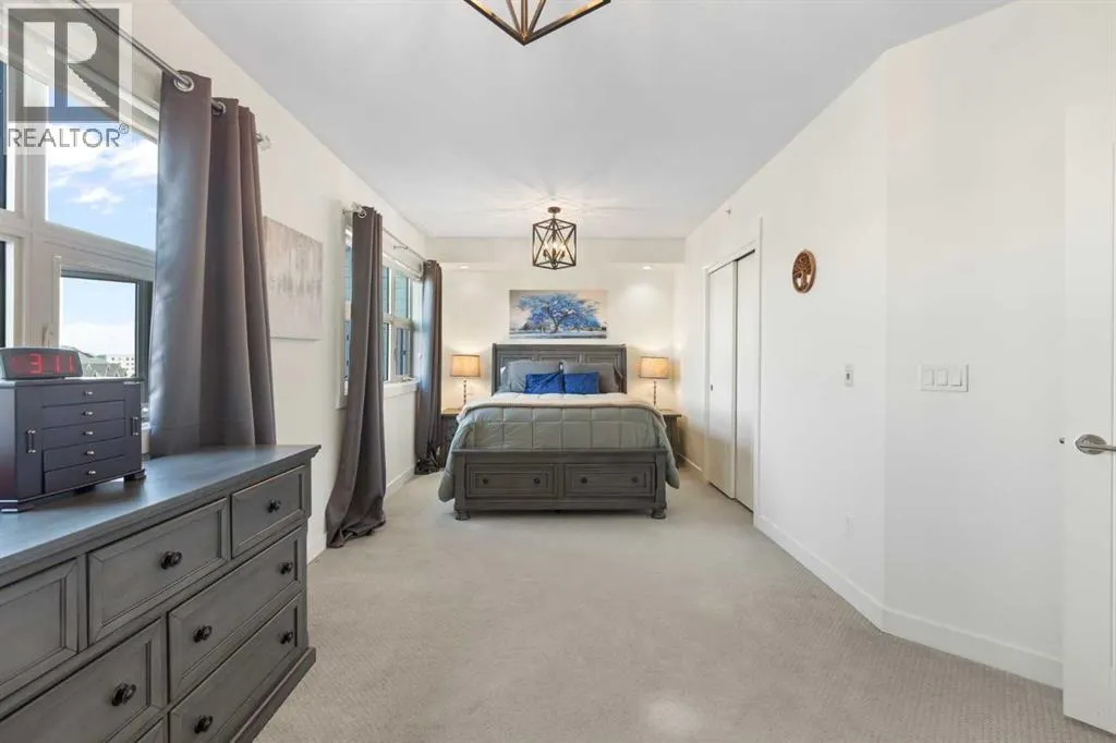 227, 15 Aspenmont Heights SW