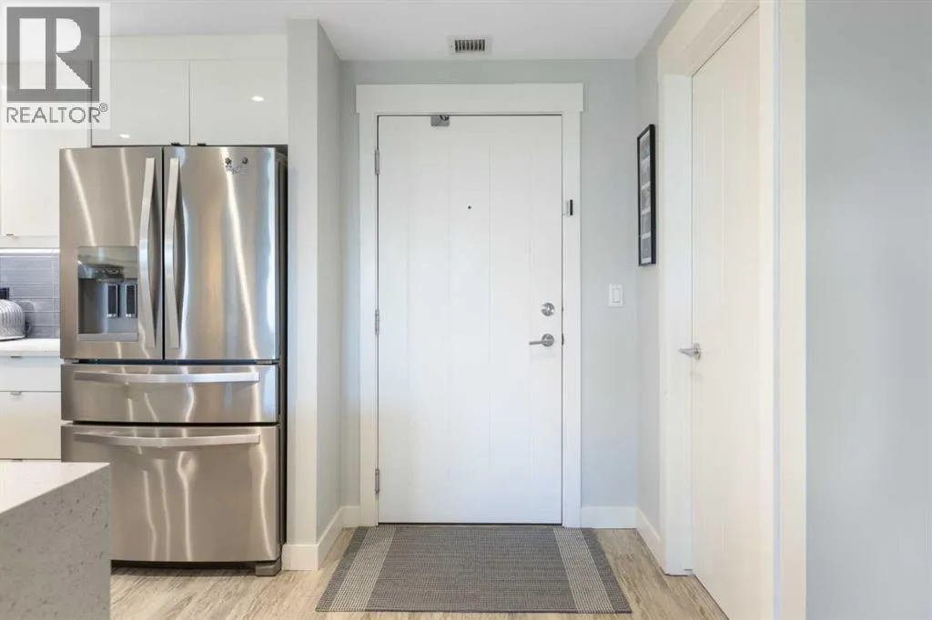 227, 15 Aspenmont Heights SW