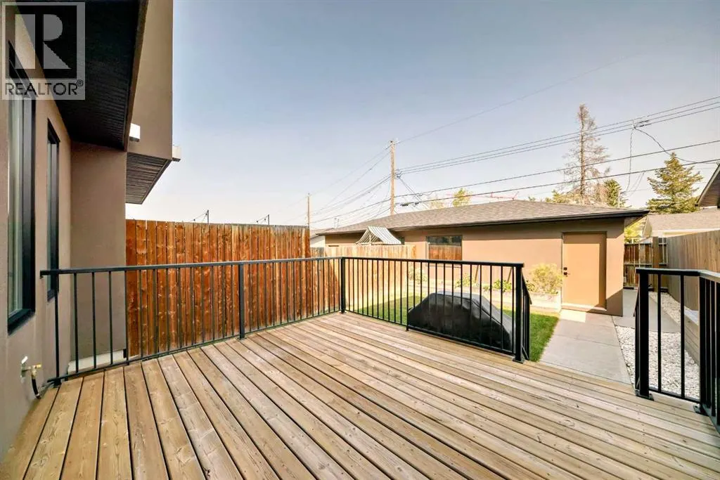 2808 39 Street SW