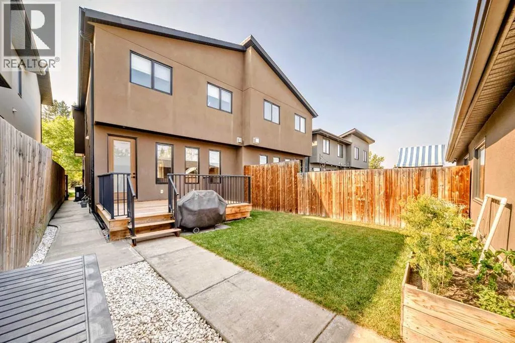 2808 39 Street SW