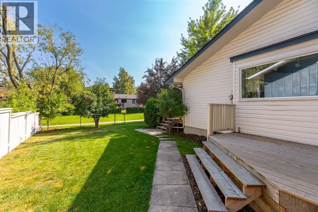 124 Midpark Drive SE