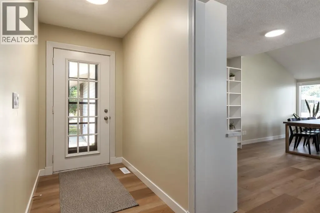 124 Midpark Drive SE