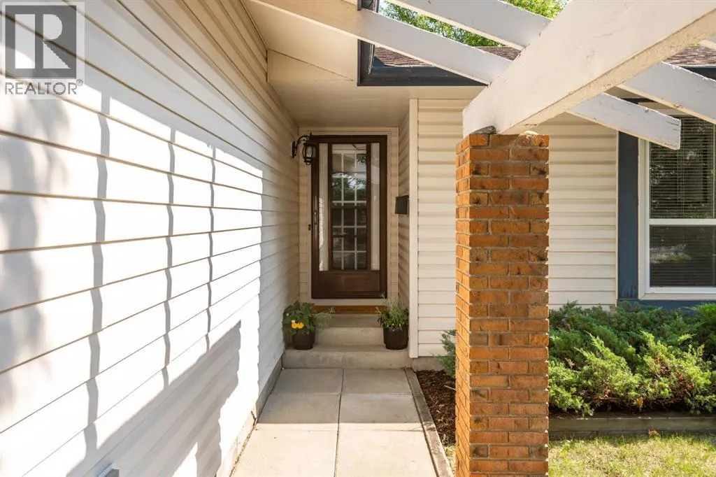 124 Midpark Drive SE