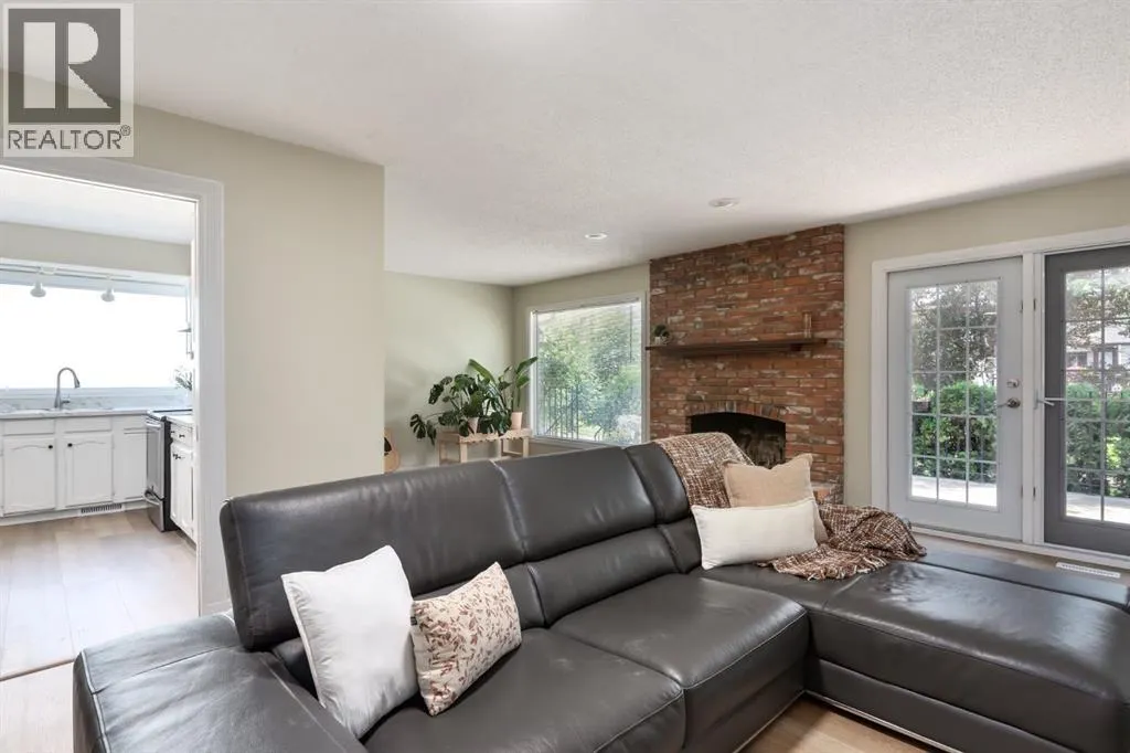 124 Midpark Drive SE