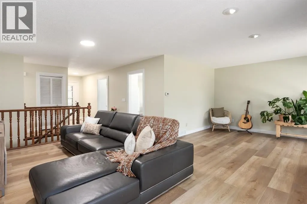 124 Midpark Drive SE