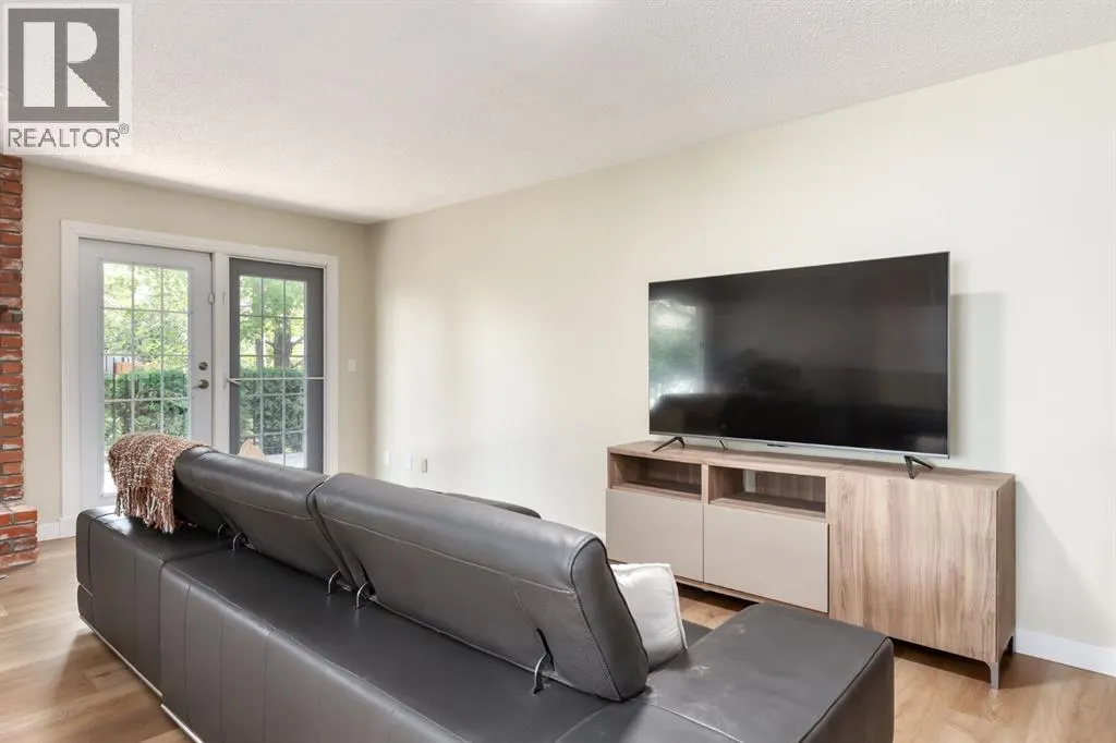 124 Midpark Drive SE