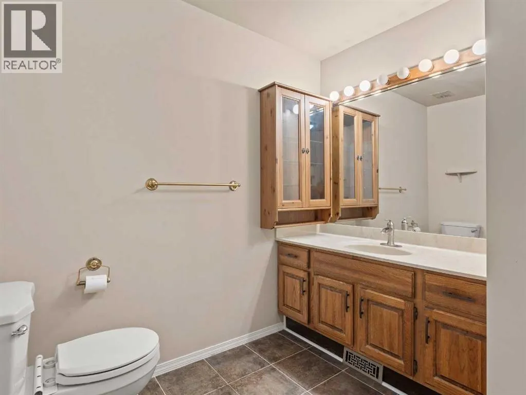 10, 8533 Silver Springs Road NW