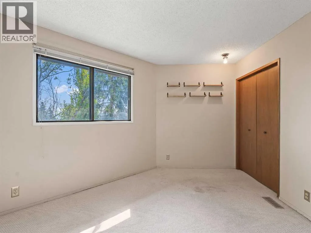 10, 8533 Silver Springs Road NW