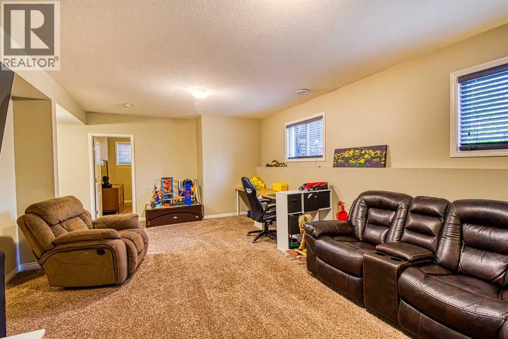10942 O'Brien Lake Crescent