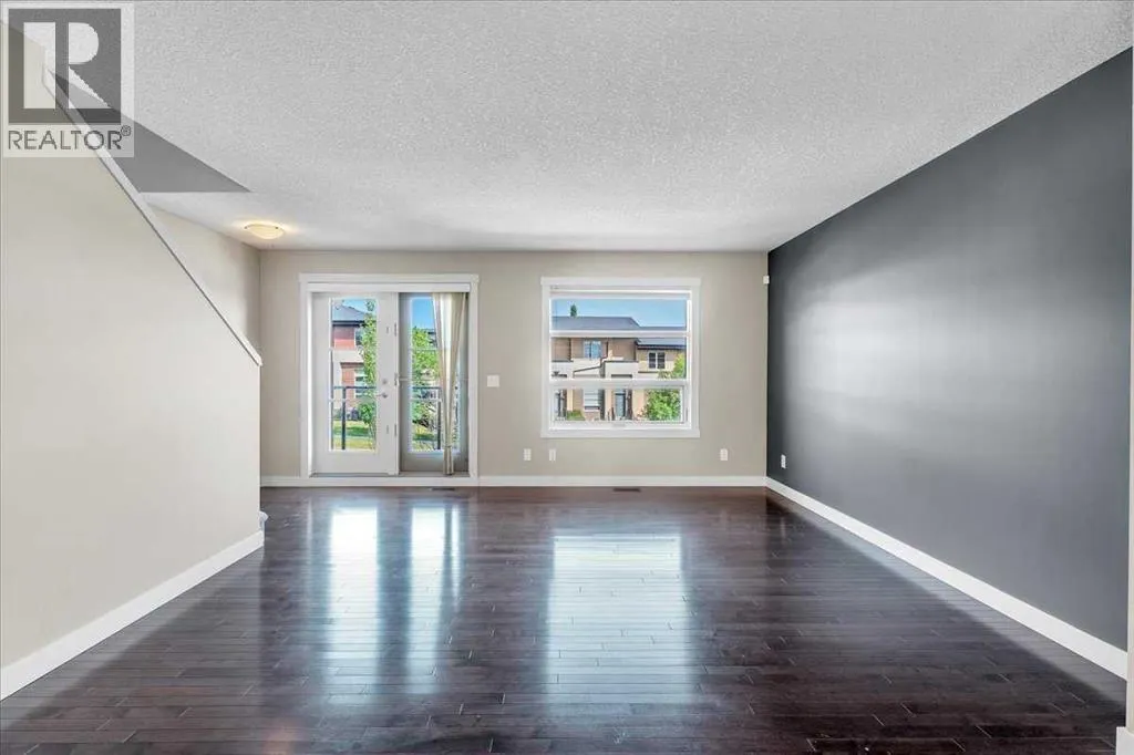 25 Aspen Hills Green SW