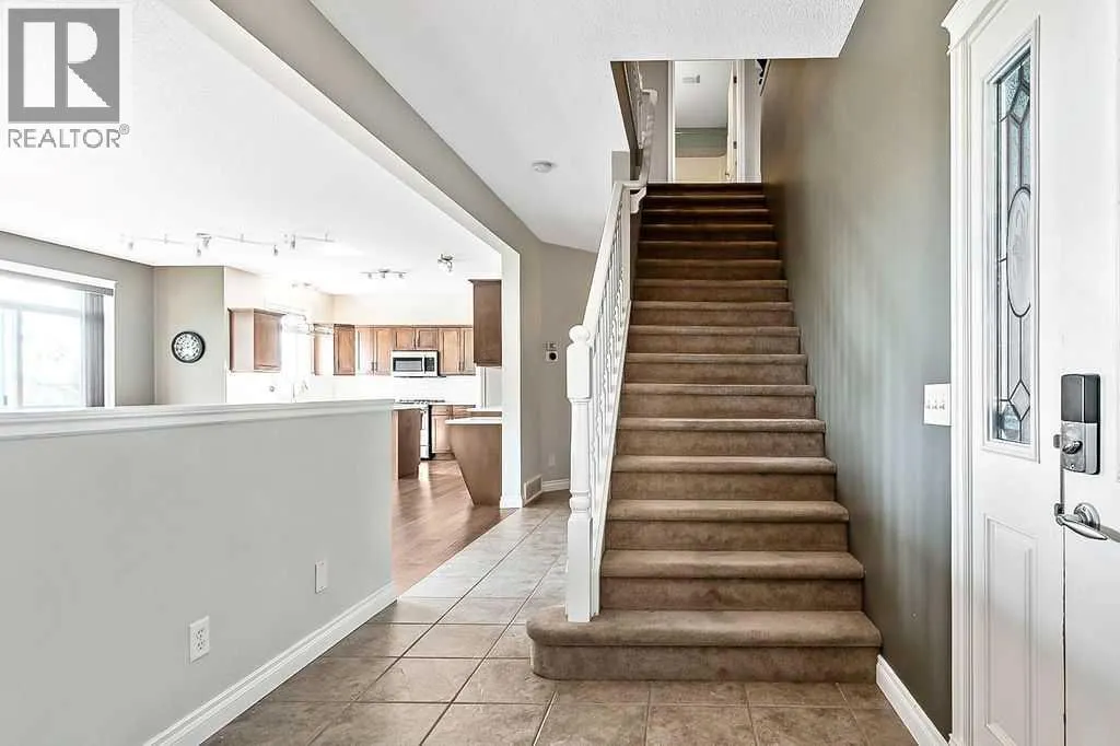 521 Westmount Close
