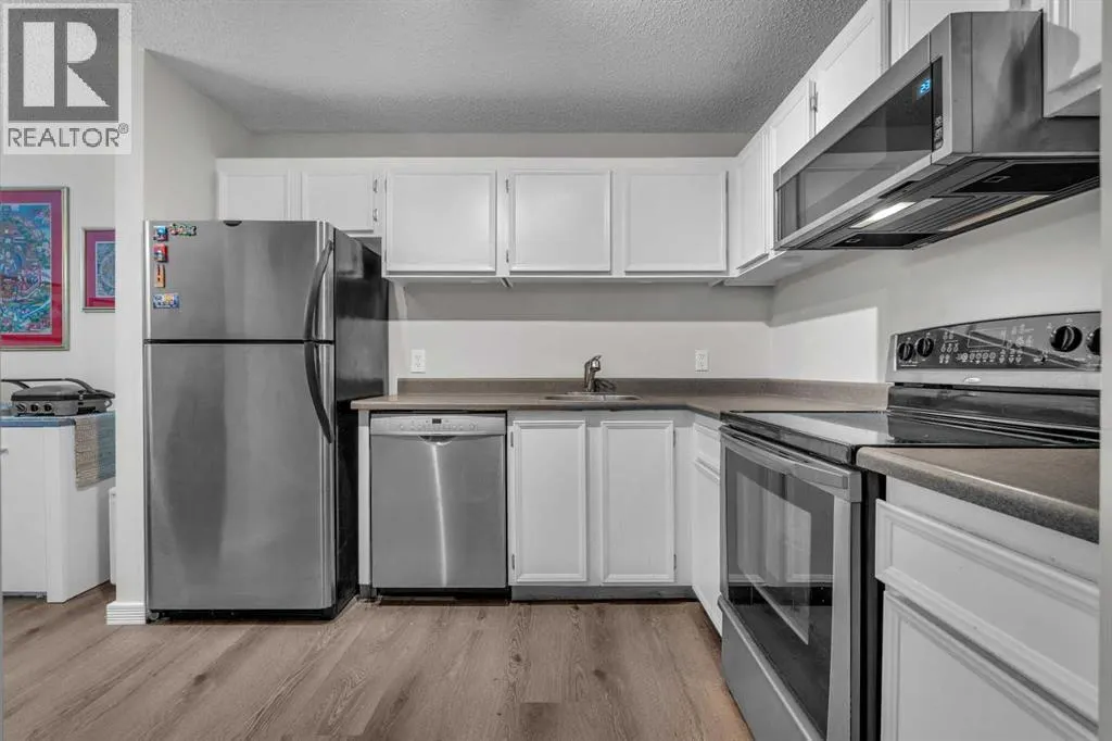 71 Cedar Springs Gardens SW