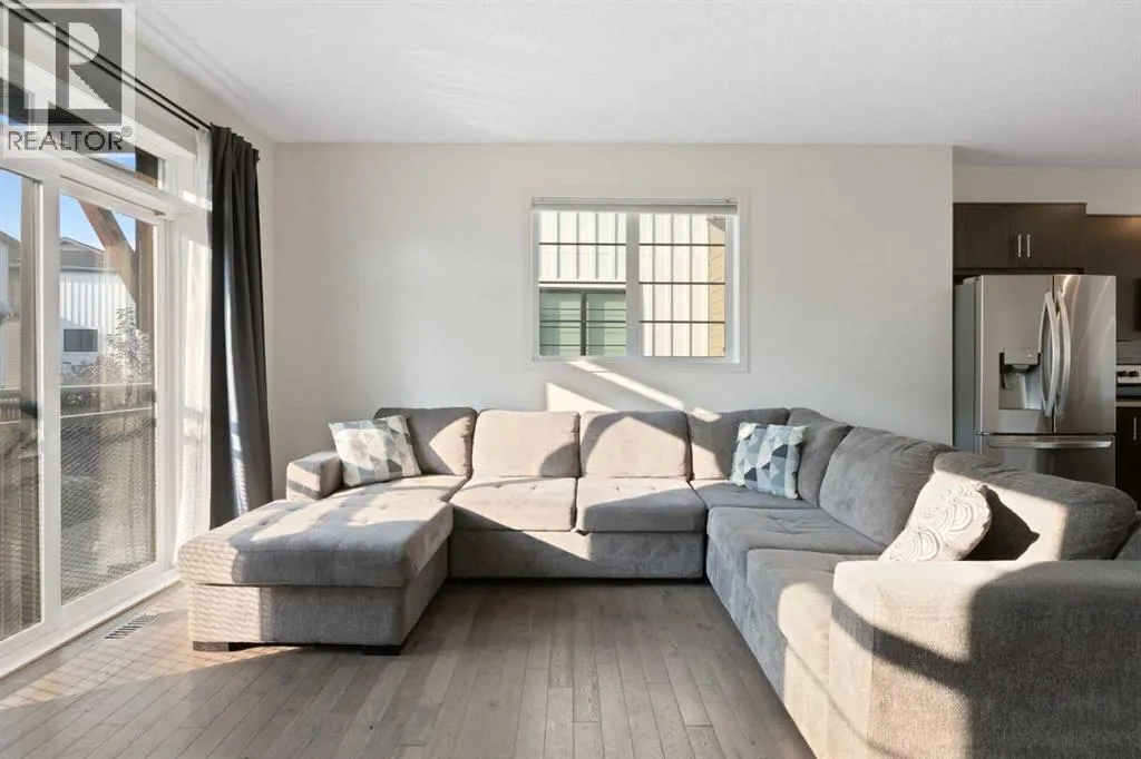62 Walden Walk SE