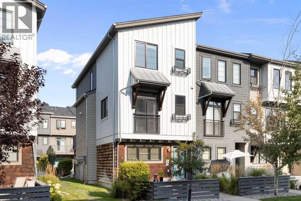 62 Walden Walk SE