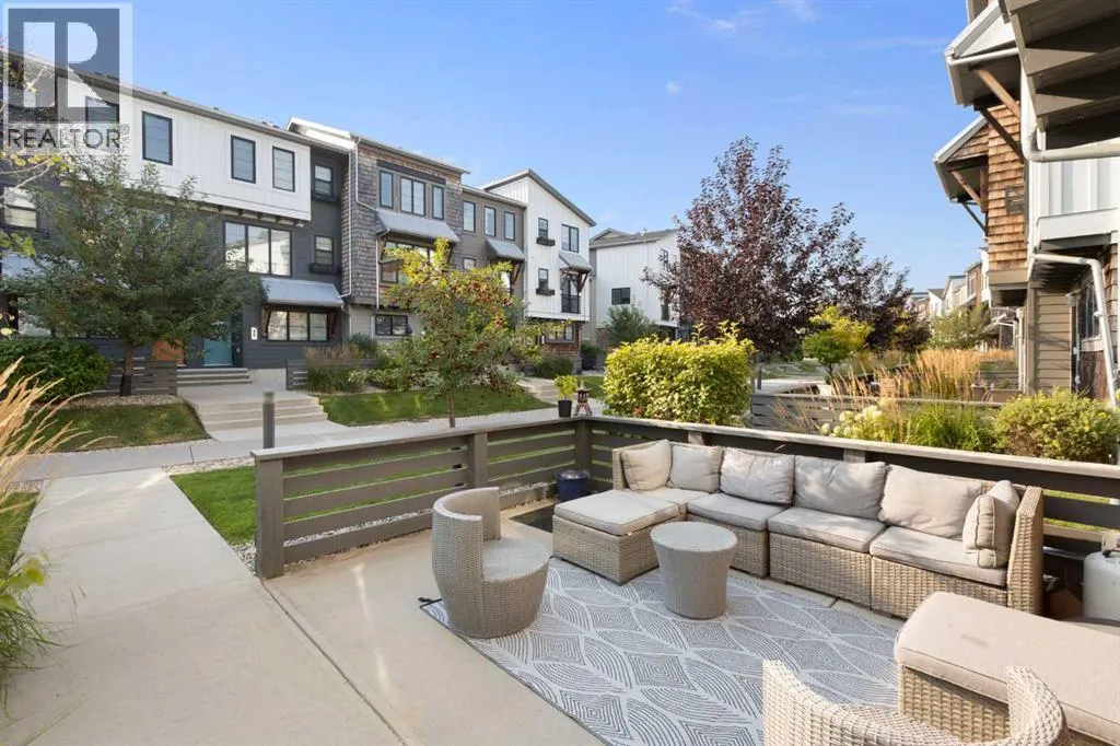62 Walden Walk SE