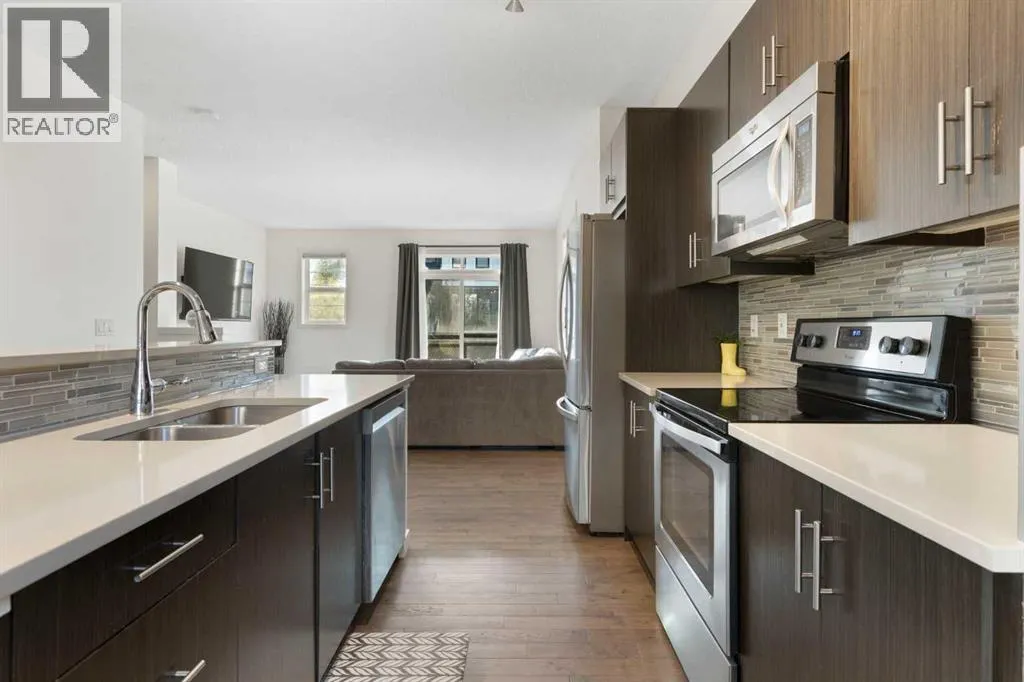 62 Walden Walk SE