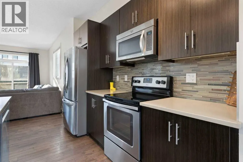 62 Walden Walk SE