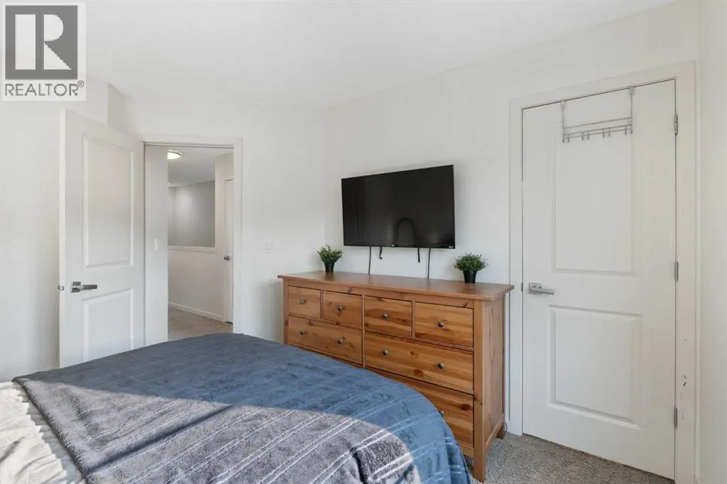 62 Walden Walk SE