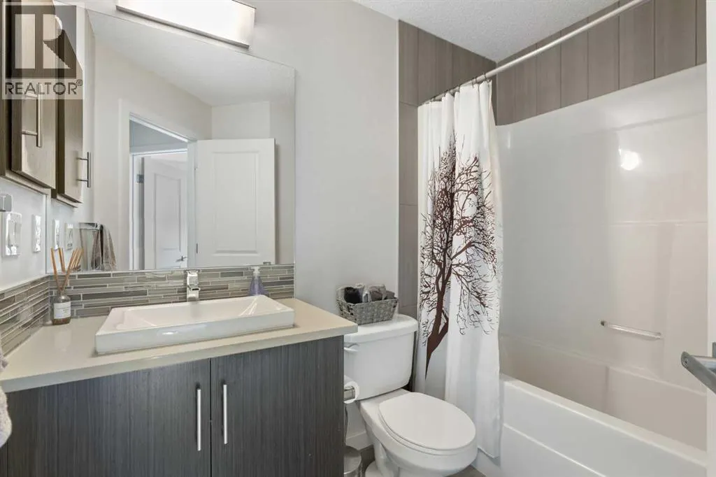 62 Walden Walk SE