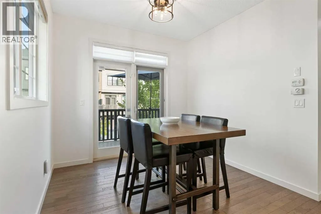 62 Walden Walk SE