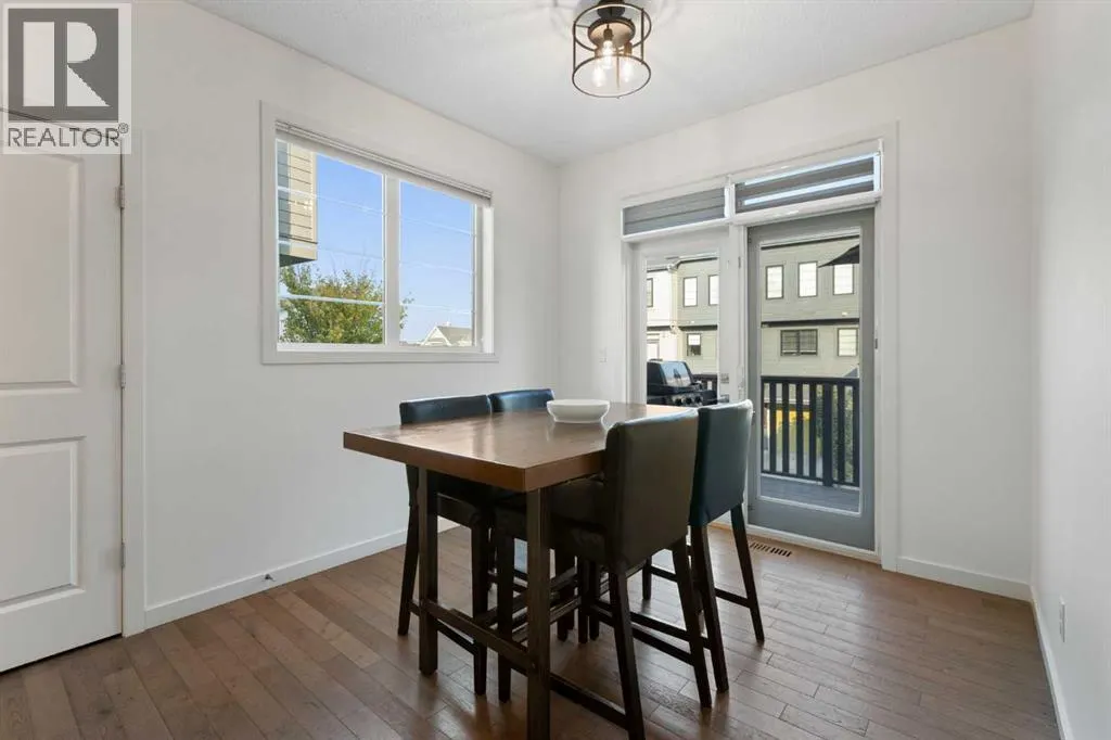 62 Walden Walk SE