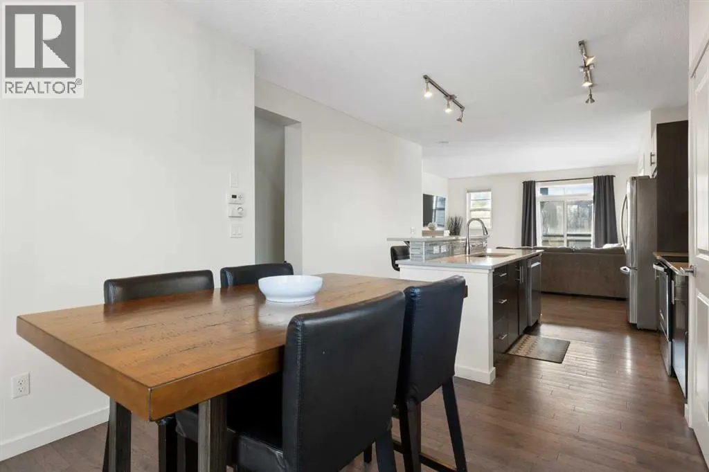 62 Walden Walk SE