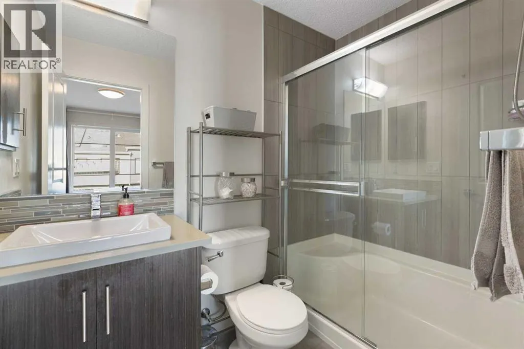 62 Walden Walk SE