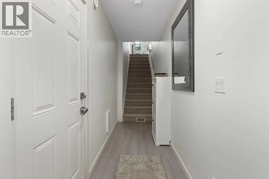 62 Walden Walk SE