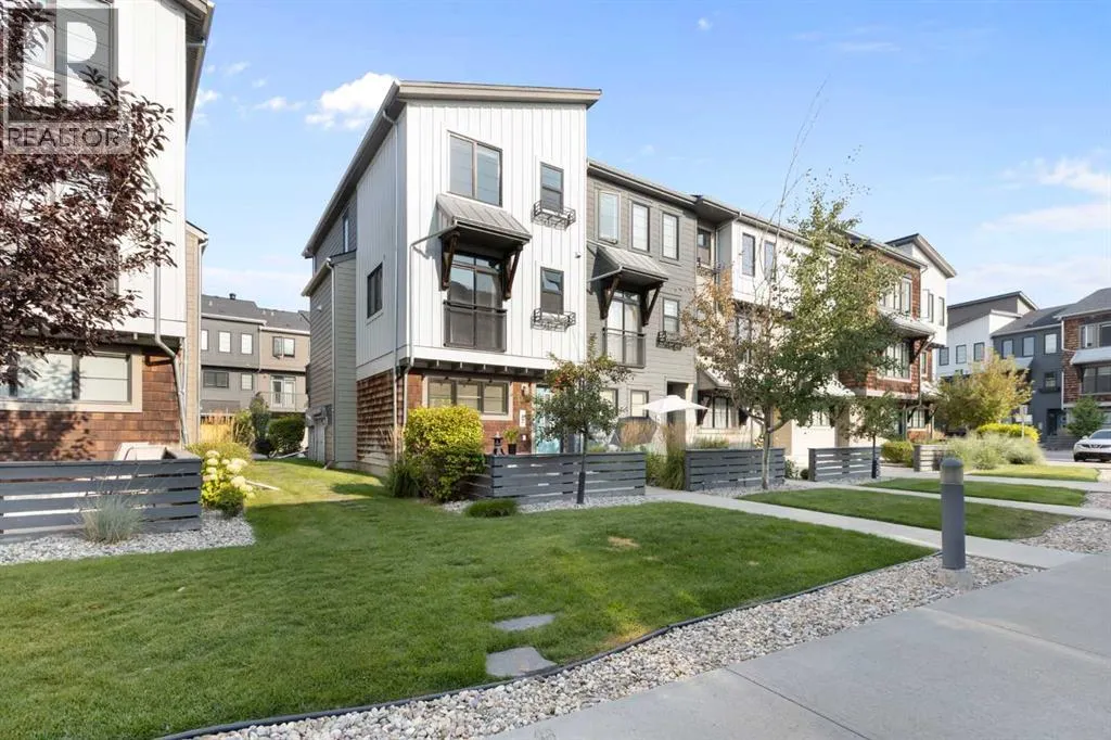62 Walden Walk SE