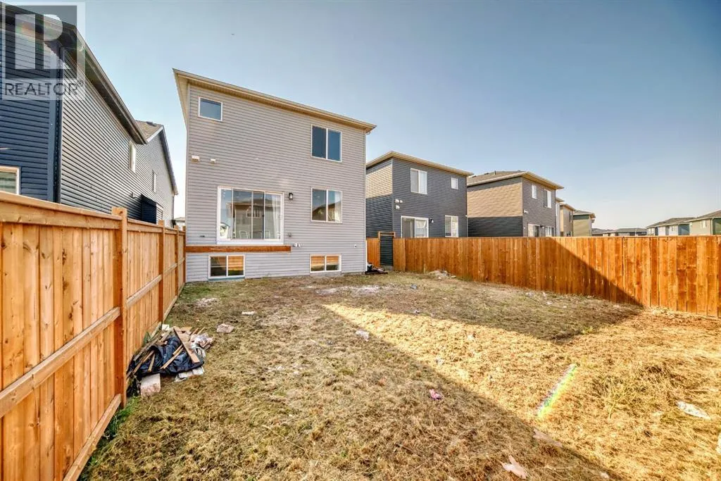 110 Corner Meadows Grove NE