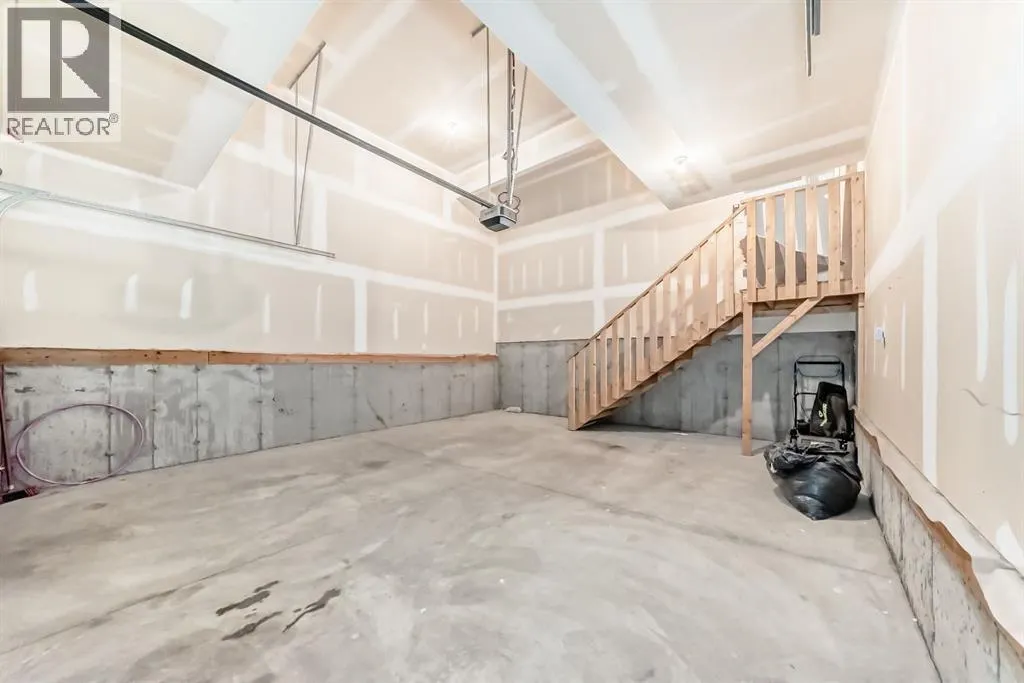 110 Corner Meadows Grove NE